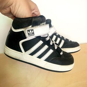 Adidas Originals Varial Mid High Top Sneakers